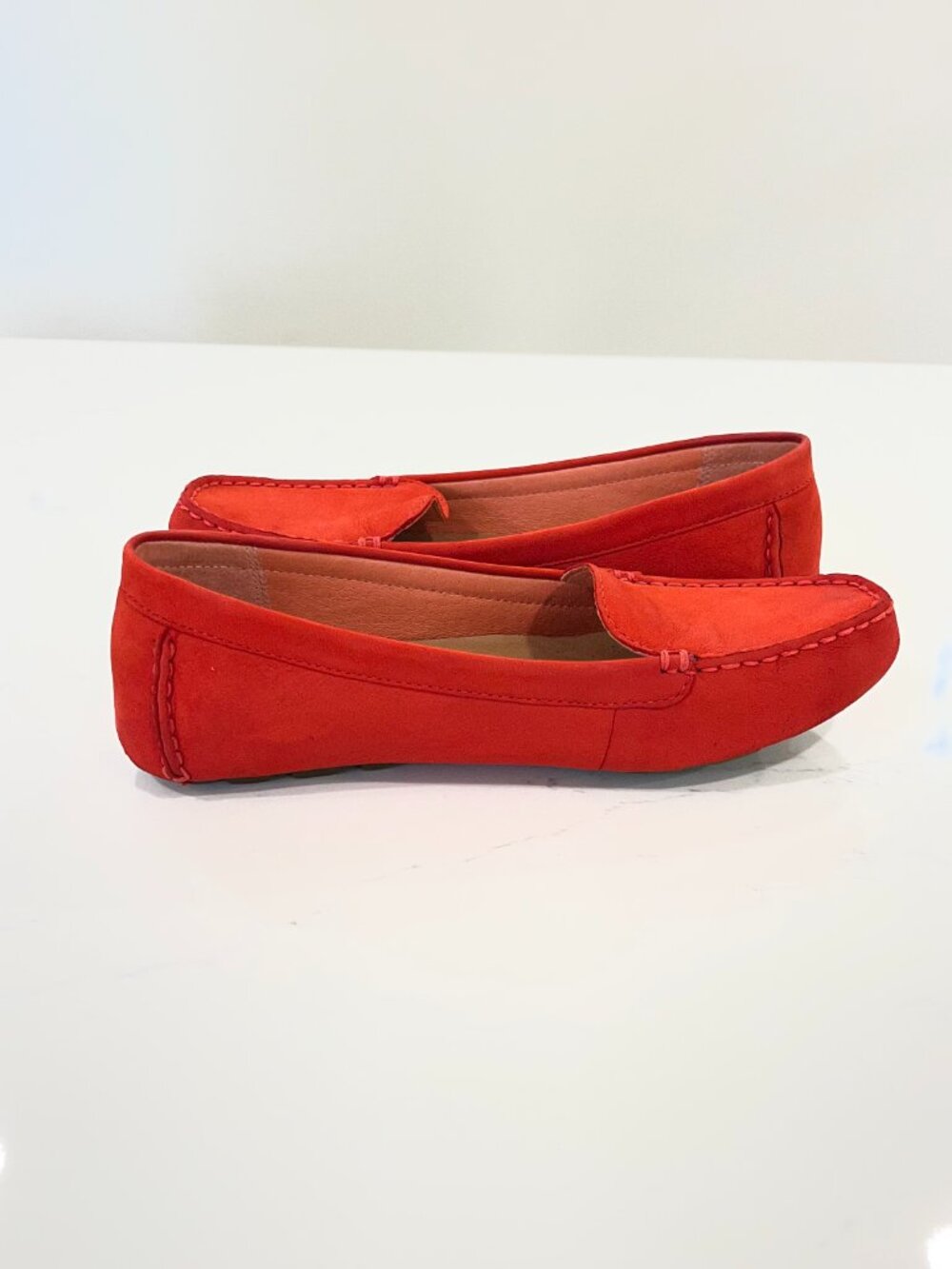 Ugg Womens Milana II Loafer Flats Size 8 Red Suede Leather Slip On